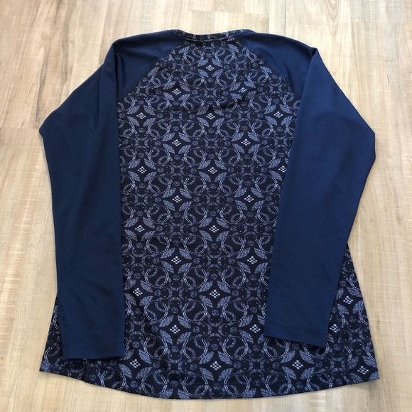 Patagonia Navy Blue Long Sleeve Tee - Picture 5 of 6